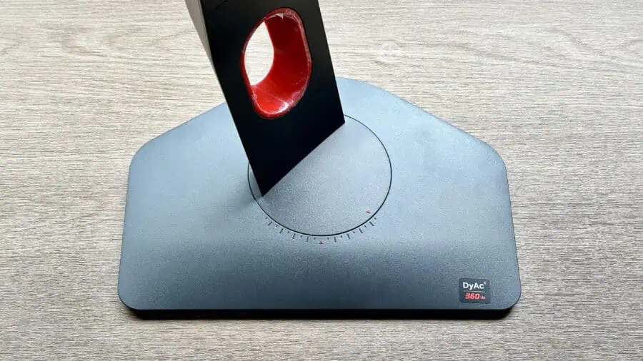 BenQ ZOWIE XL2566Kのスタンドを右に45度曲げた