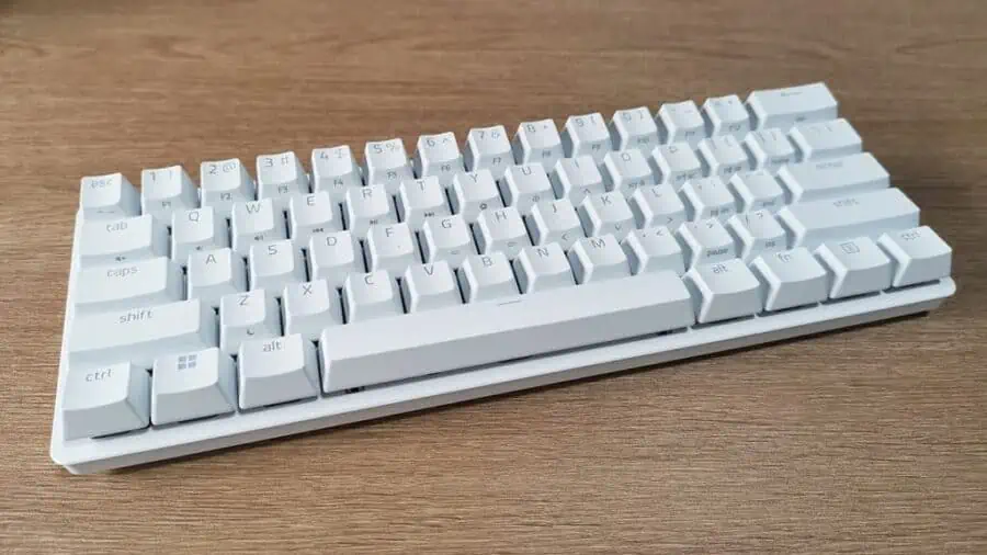 Razer Huntsman Mini Mercury Whiteの正面